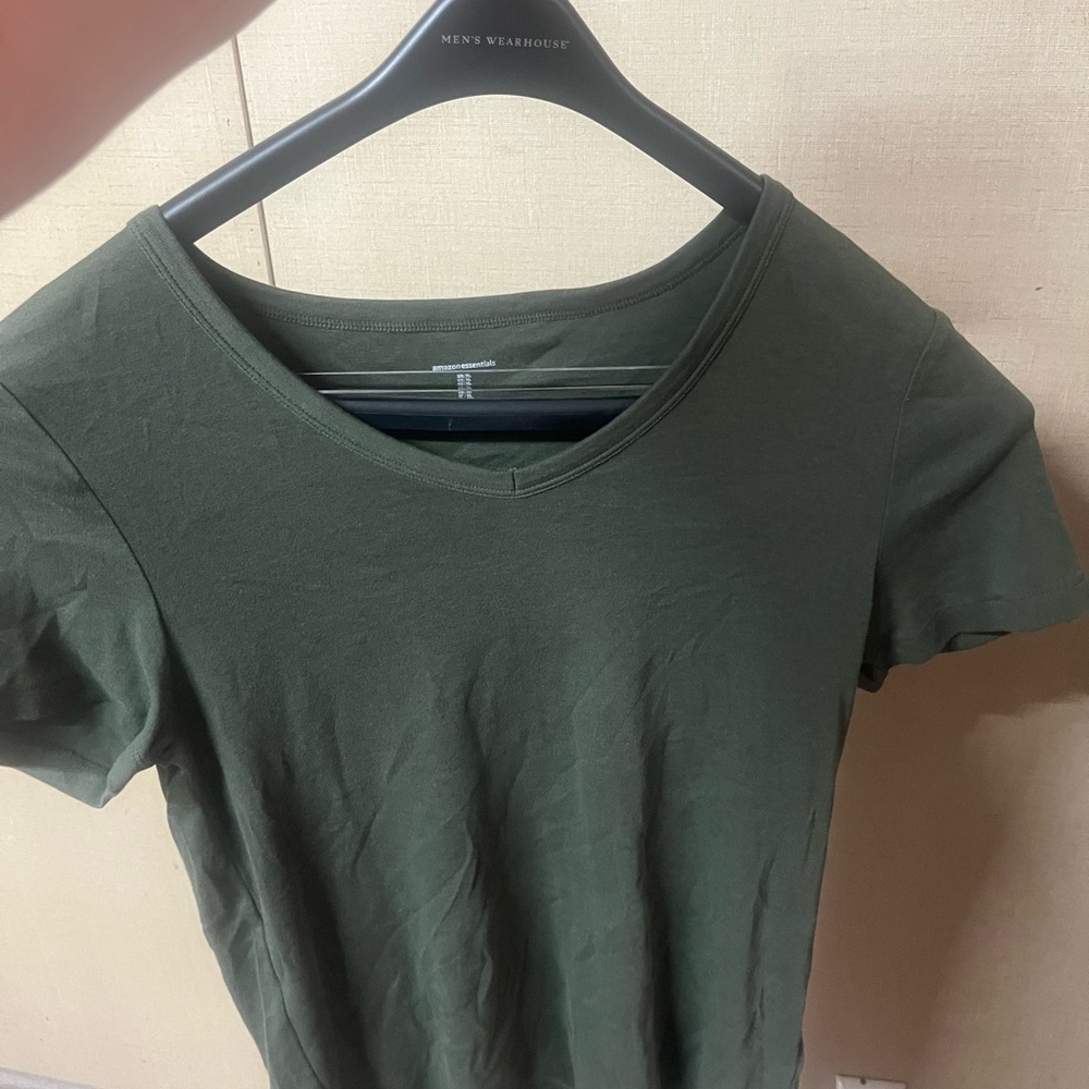 Amazon Short Sleeve V-Neck Tee in Olive Green